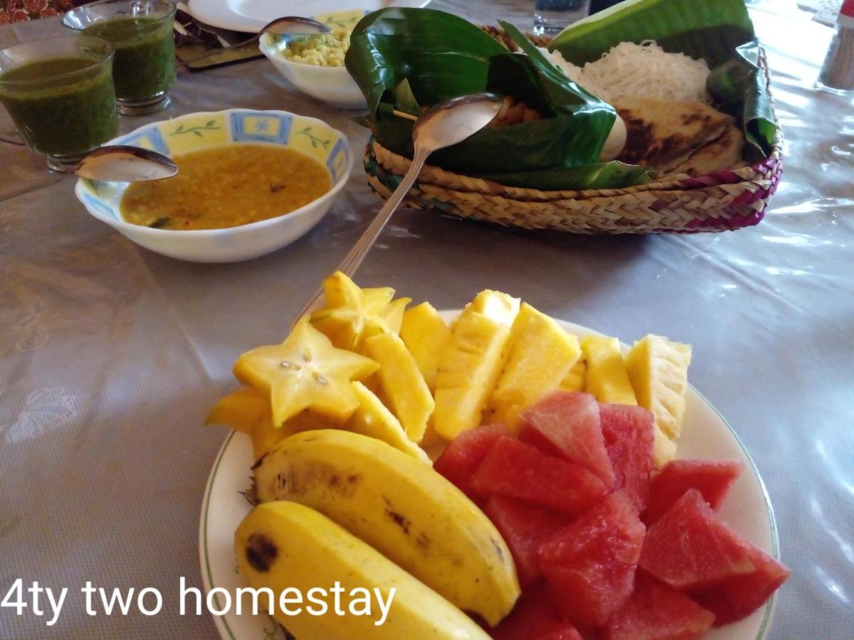 4Ty Two Homestay גאלה מראה חיצוני תמונה