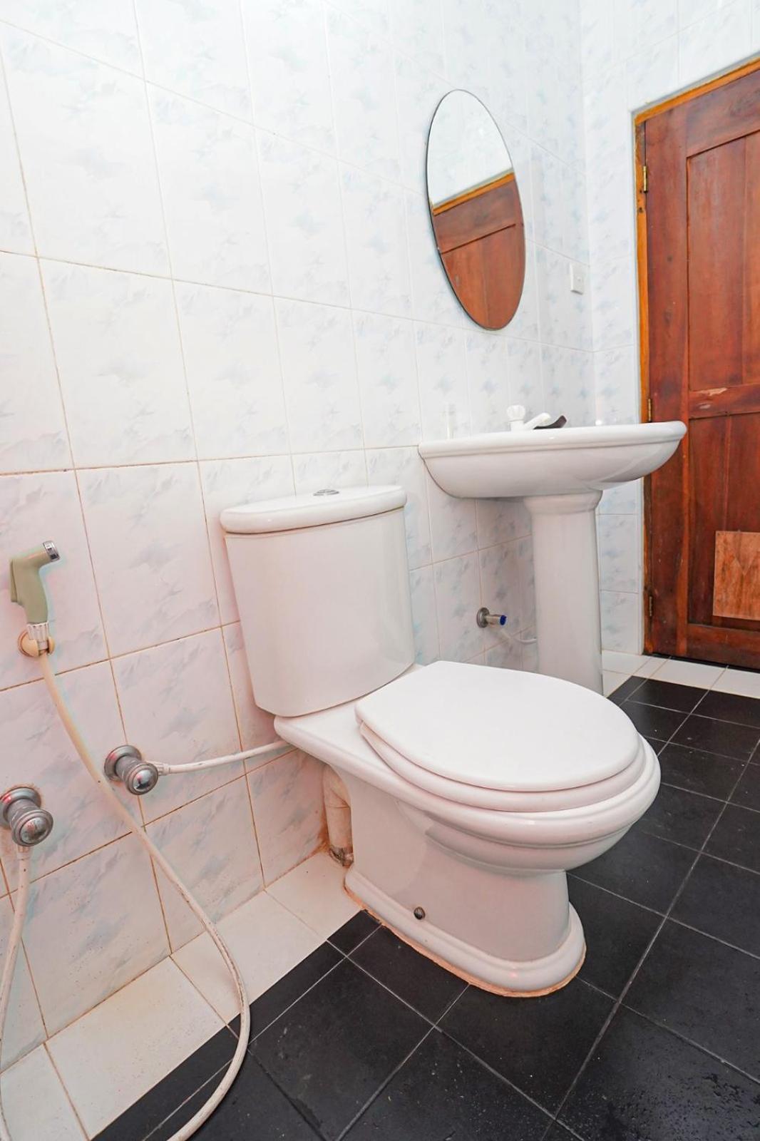 4Ty Two Homestay גאלה מראה חיצוני תמונה