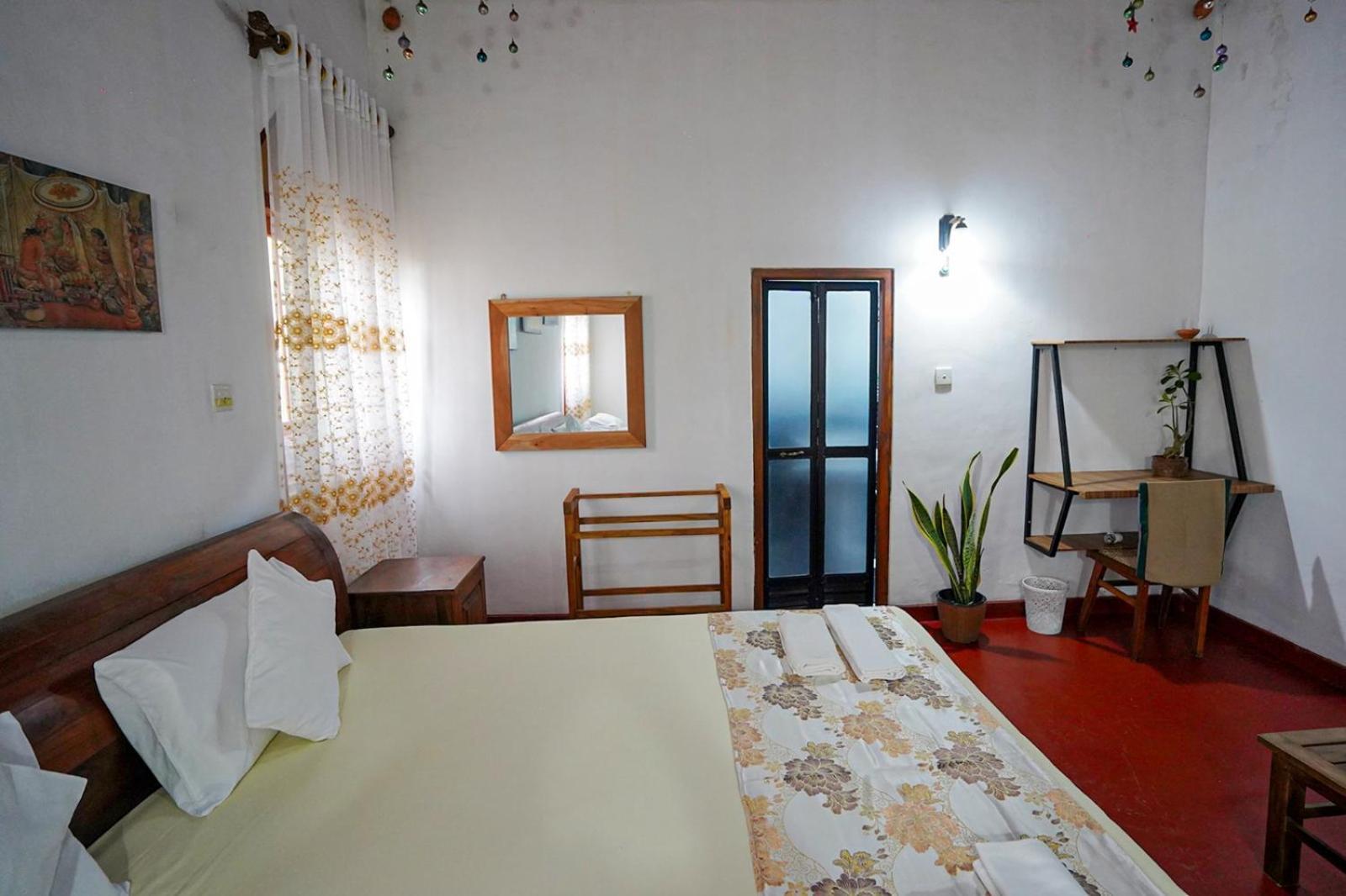 4Ty Two Homestay גאלה מראה חיצוני תמונה