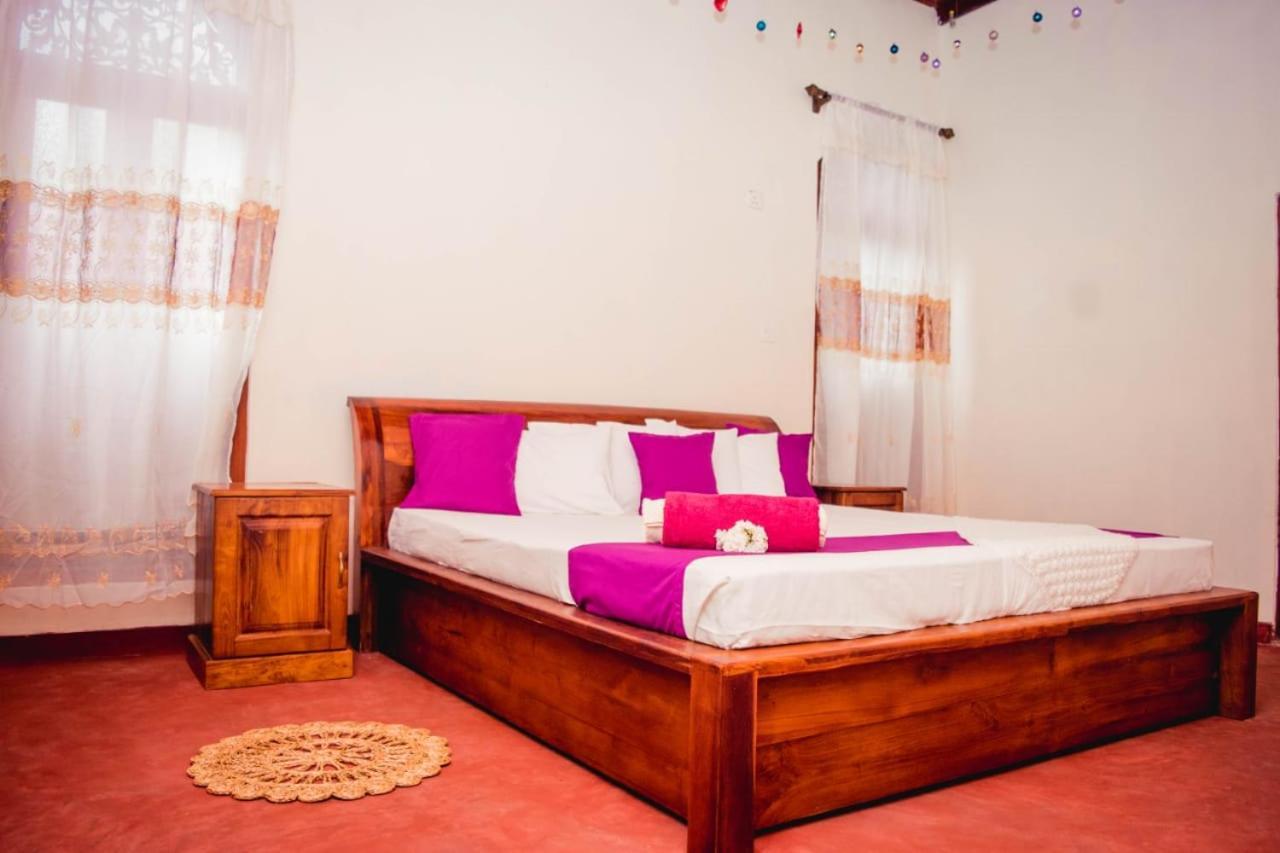 4Ty Two Homestay גאלה מראה חיצוני תמונה
